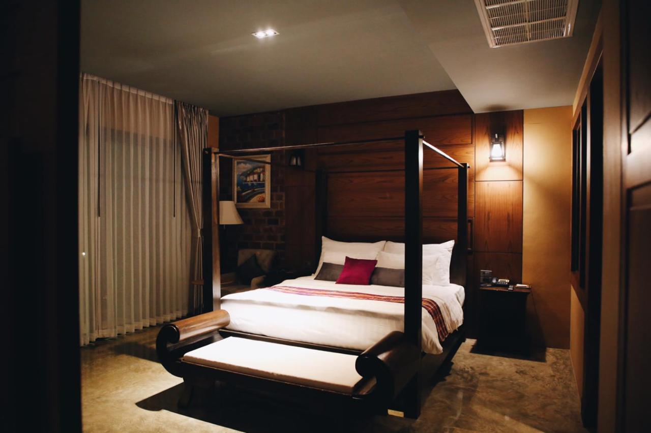 Hotel De L'Amour Sha Plus Prakhoncsaj Kültér fotó